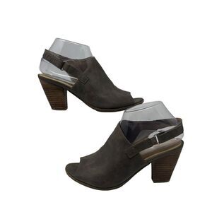 Nautralizer Dawn Tan Faux Leather Pump Slingback Women's Size 7.5 Heels Peep Toe